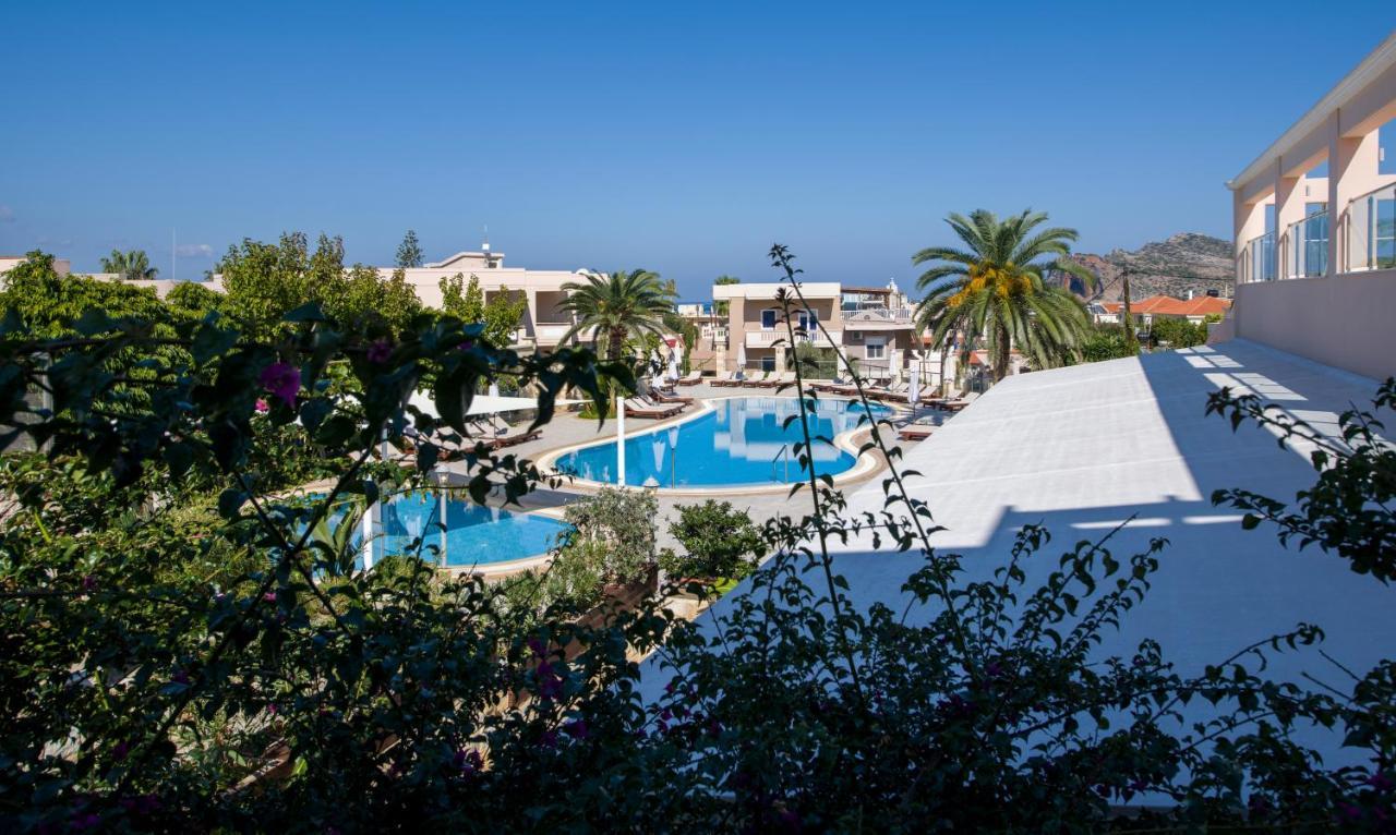 Isida Hotel Agia Marina المظهر الخارجي الصورة