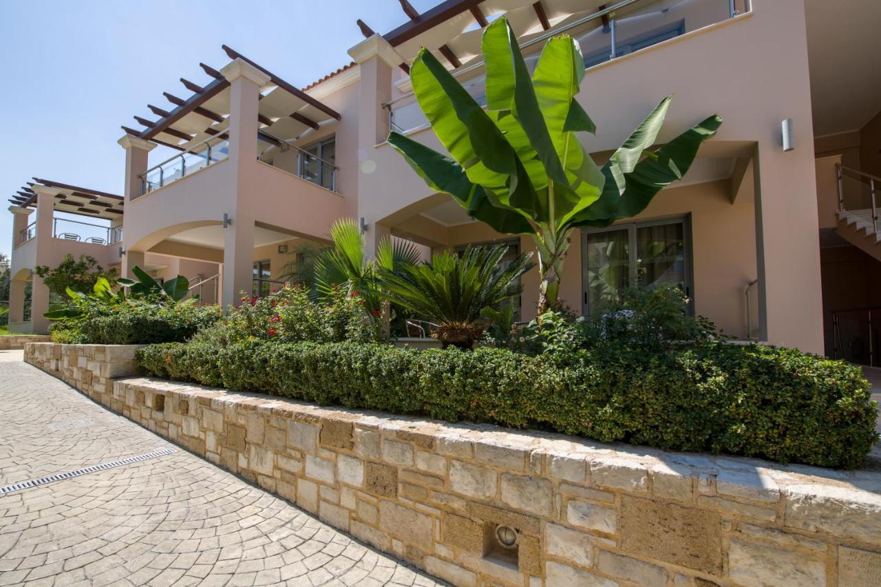 Isida Hotel Agia Marina المظهر الخارجي الصورة