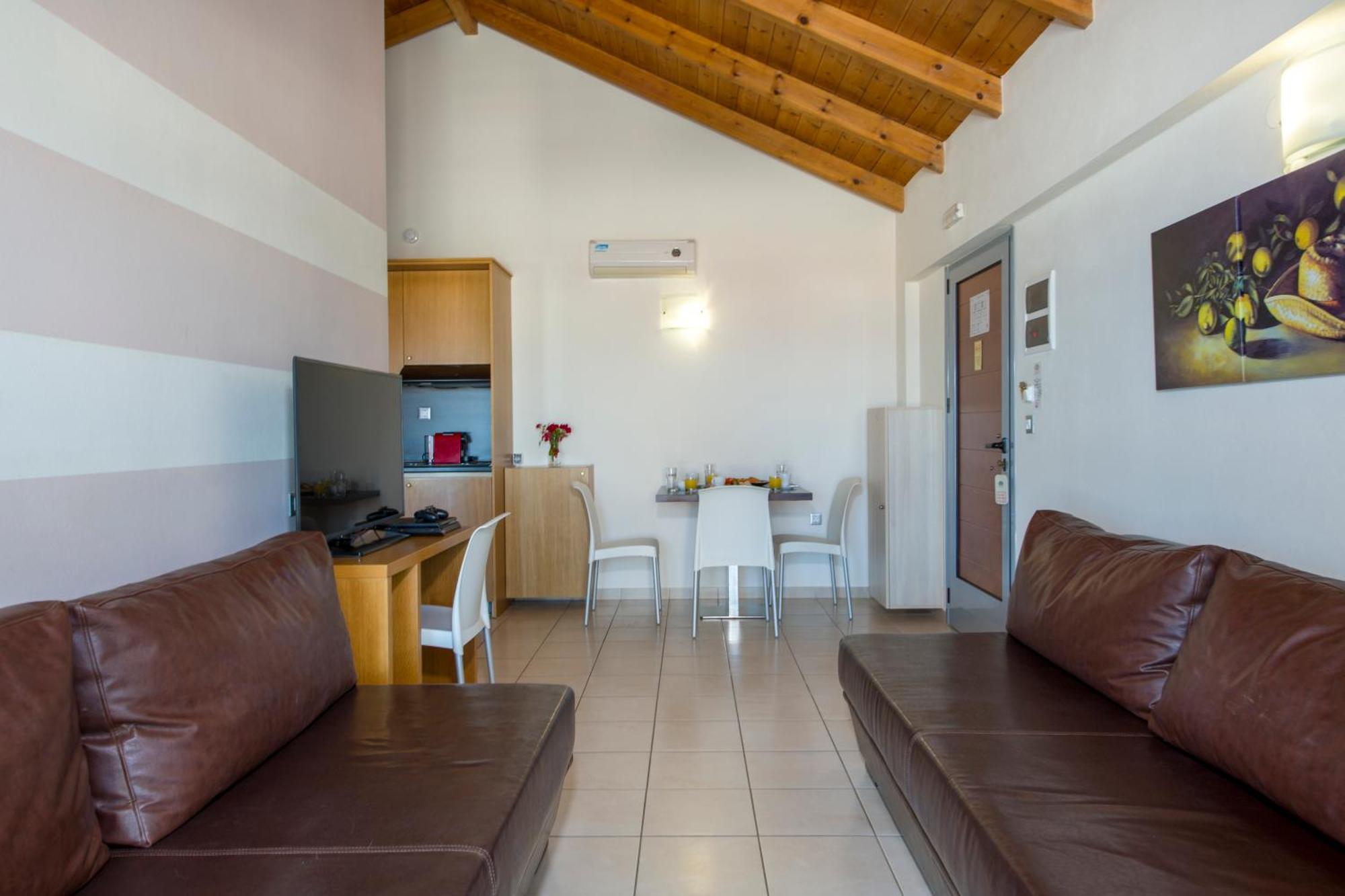 Isida Hotel Agia Marina المظهر الخارجي الصورة